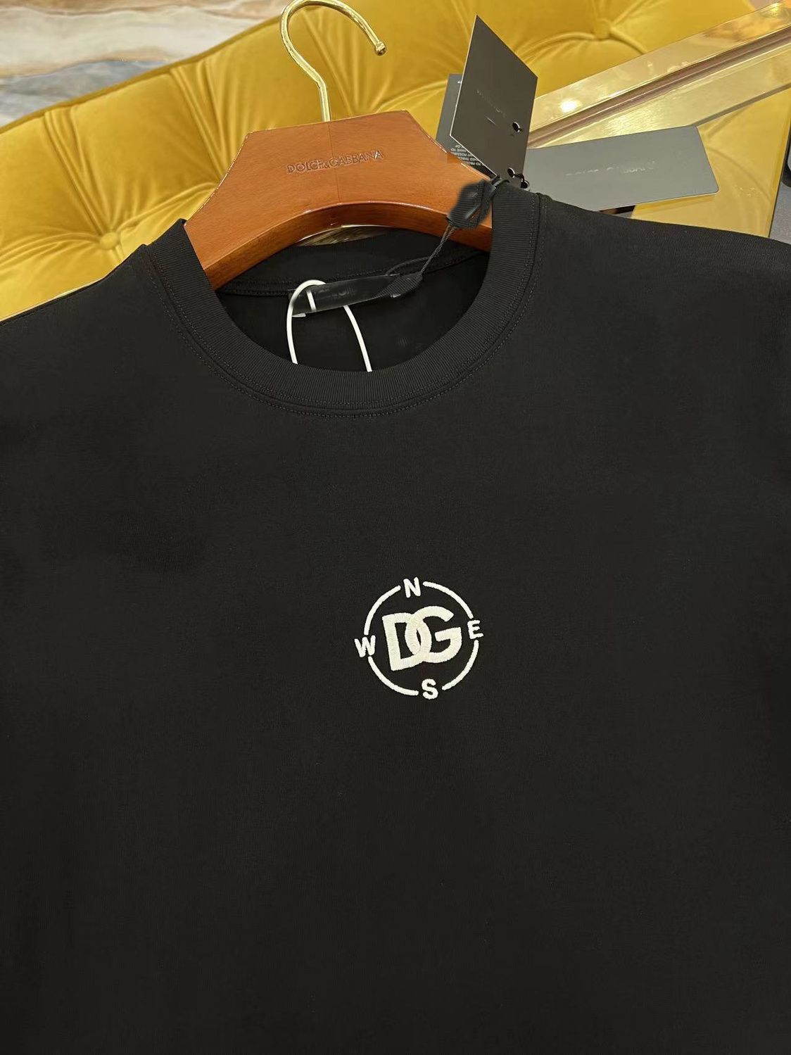 Women D&G Black Tshirt (Compass)